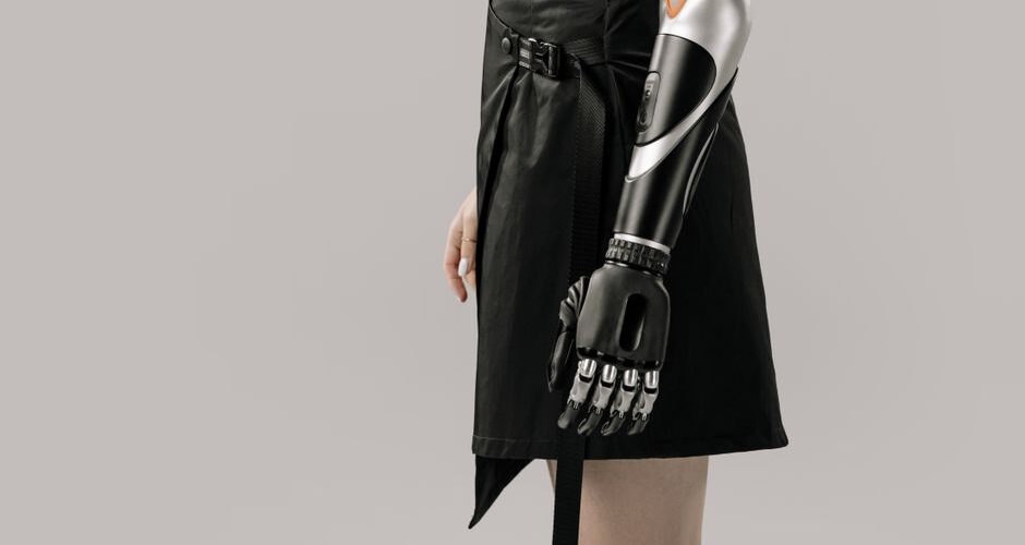 Chic and Smart: Integrating AI into Your Fashion Routine for 2026
