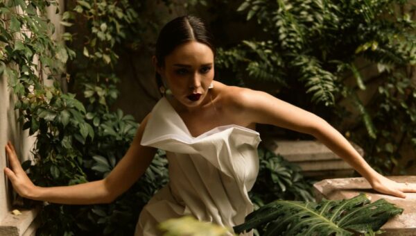 The Luxe Rebellion: How Streetwear Meets Haute Couture in 2026